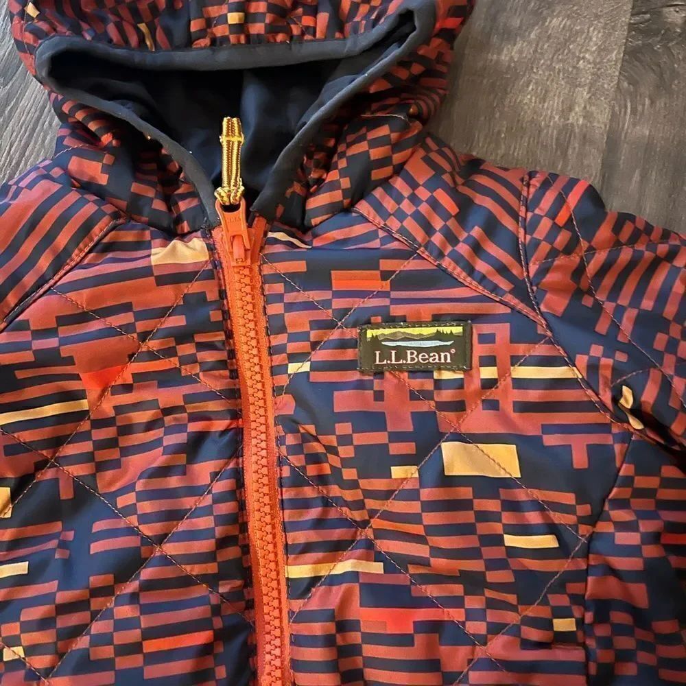 Colorful Geometric Patterned Jacket - Picture 2 of 6